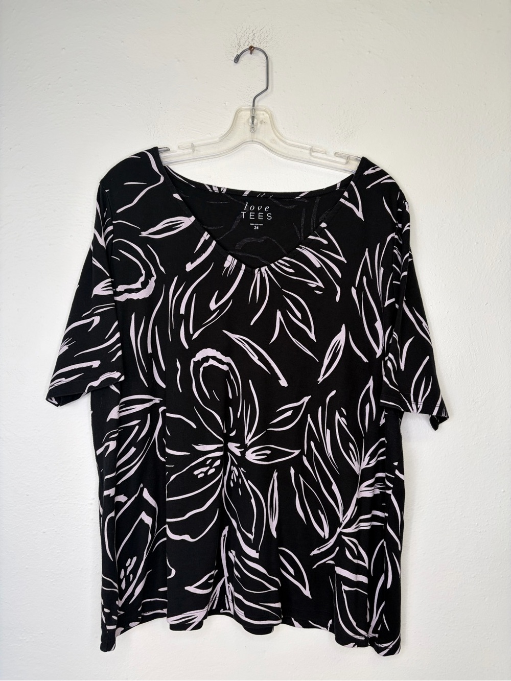 Love Tee Black Short-Sleeve Floral Print Top
